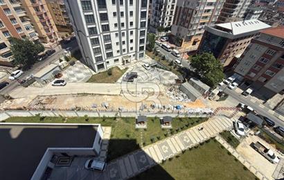 MALTEPE'DE SİTE İÇİNDE HAVUZLU GÜVENLİKLİ SIFIR SATILIK 2+1