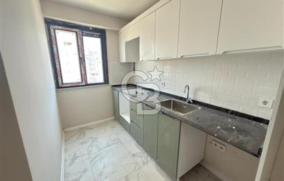 MALTEPE'DE SİTE İÇİNDE HAVUZLU GÜVENLİKLİ SIFIR SATILIK 2+1