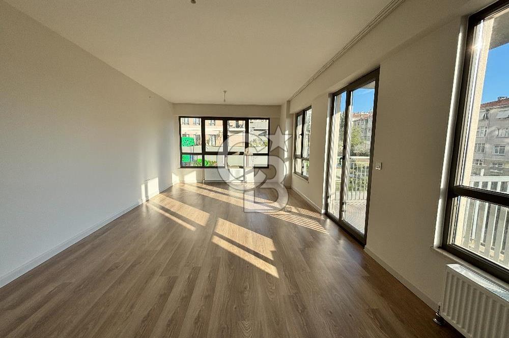 MALTEPE ZÜMRÜTEVLER SURYAPI YEŞİL MAVİ SİTESİNDE KİRALIK BALKONLU KAPALI MUTFAKLI 2+1 DAİRE