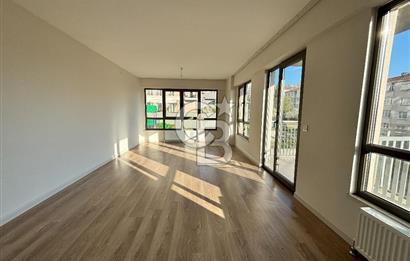 MALTEPE ZÜMRÜTEVLER SURYAPI YEŞİL MAVİ SİTESİNDE KİRALIK BALKONLU KAPALI MUTFAKLI 2+1 DAİRE