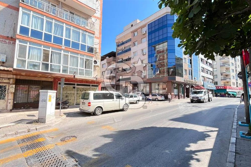 Karabağlar Bozyaka Cadde Üzerinde Satılık 3+1 geniş daire