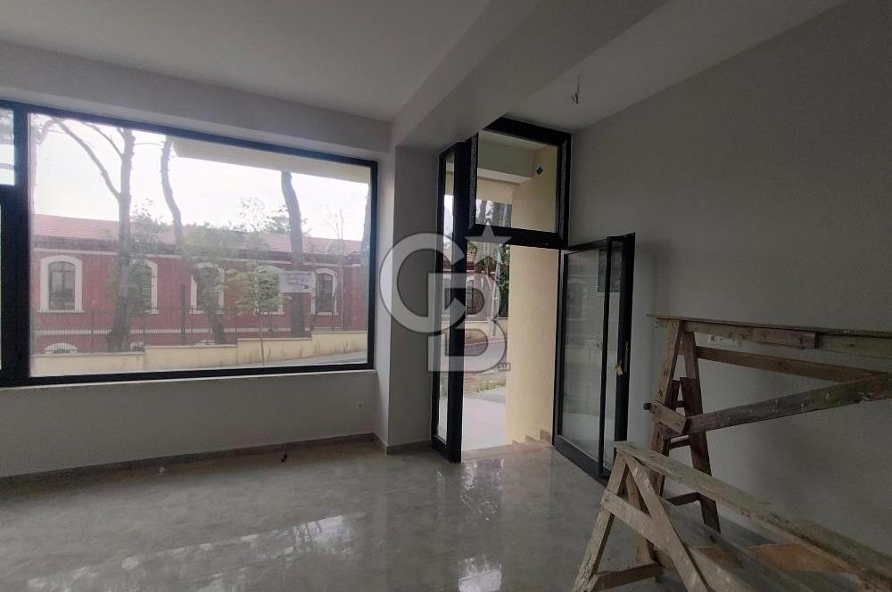 KİRALIK,HADIMKÖY MERKEZDE HASTANE KARŞISI 110 M² TİCARİ DÜKKAN