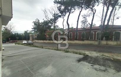 KİRALIK,HADIMKÖY MERKEZDE HASTANE KARŞISI 110 M² TİCARİ DÜKKAN