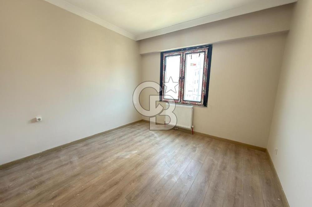 MALTEPE'DE SİTE İÇİNDE HAVUZLU GÜVENLİKLİ SIFIR SATILIK 2+1