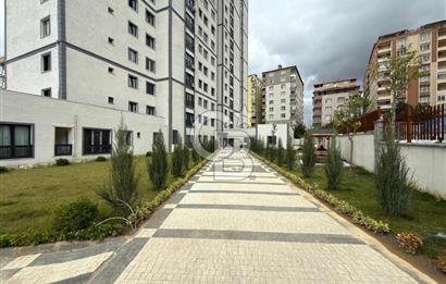 MALTEPE'DE SİTE İÇİNDE HAVUZLU GÜVENLİKLİ SIFIR SATILIK 2+1