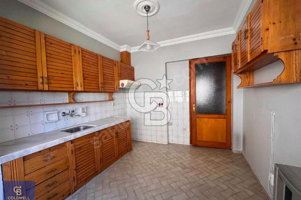 Ayvalık 150Evler'de Merkezi Lokasyon 2+1 Satılık Daire