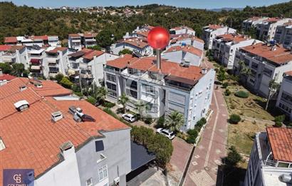 Sarımsaklı Yalıkent Sitesinde Teraslı Satılık Daire