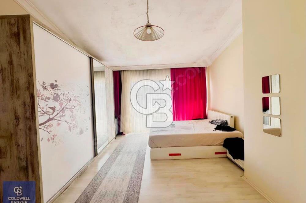 Sarımsaklı Yalıkent Sitesinde Teraslı Satılık Daire