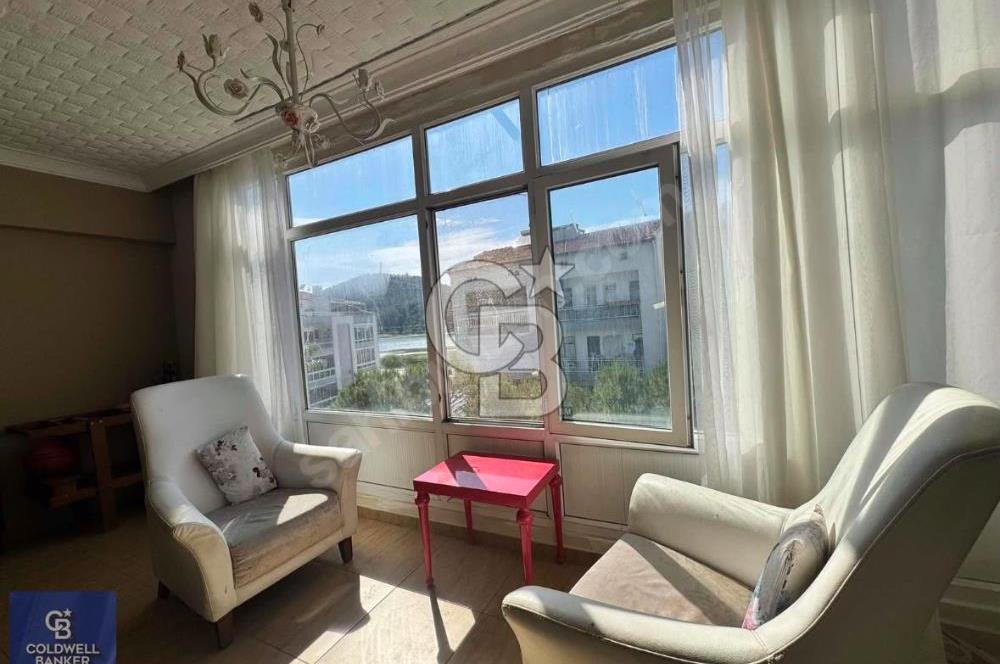 Sarımsaklı Yalıkent Sitesinde Teraslı Satılık Daire