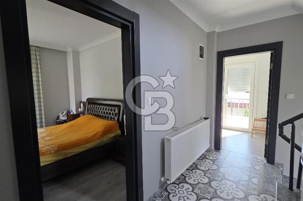 Ayvalık Altınova da Deniz Manzaralı Asansörlü 5+1 Satılık Villa 