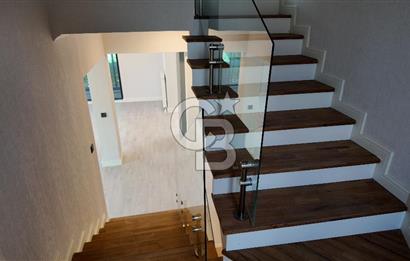 Acar Beytepe Sitesinde Bakımlı, 3 Katlı, Bahçeli 4+1 Villa