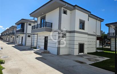 Altınova Havuzlu Site Satılık 3+1 Müstakil Villa