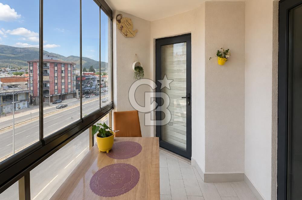 Edremit Kadıköyde Çanakkale Asfaltı Üzerinde 130 m² GENİŞ DAİRE