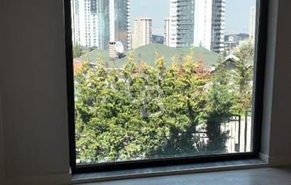 Acar Beytepe Sitesinde Bakımlı, 3 Katlı, Bahçeli 4+1 Villa