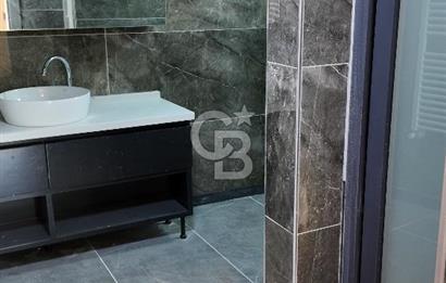 Acar Beytepe Sitesinde Bakımlı, 3 Katlı, Bahçeli 4+1 Villa