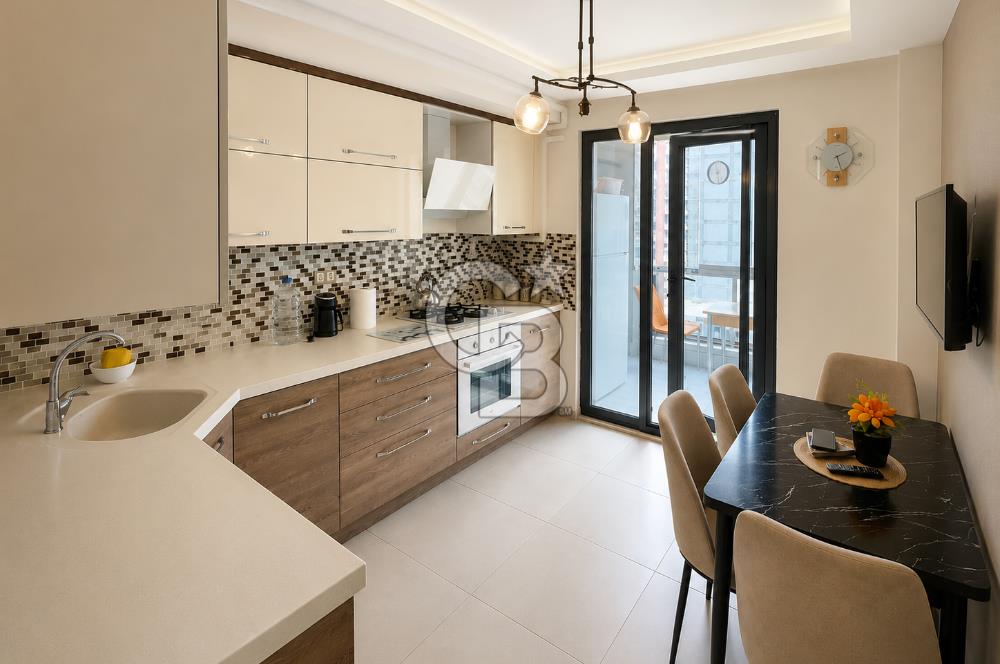 Edremit Kadıköyde Çanakkale Asfaltı Üzerinde 130 m² GENİŞ DAİRE