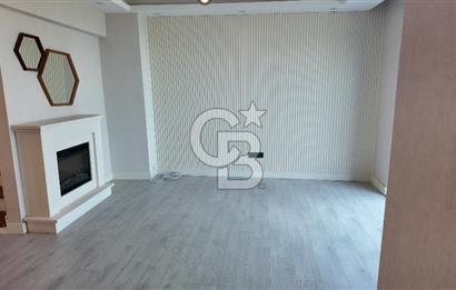 Acar Beytepe Sitesinde Bakımlı, 3 Katlı, Bahçeli 4+1 Villa