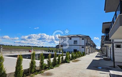 Altınova Havuzlu Site Satılık 3+1 Müstakil Villa
