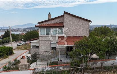 Yeni Foça Donatkent'te Kapanmaz Deniz Manzaralı Müstakil Yazlık