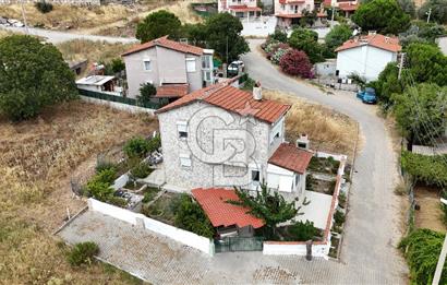 Yeni Foça Donatkent'te Kapanmaz Deniz Manzaralı Müstakil Yazlık