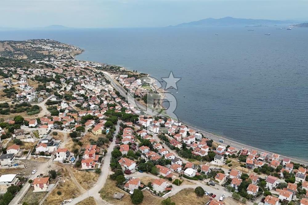 Yeni Foça Donatkent'te Kapanmaz Deniz Manzaralı Müstakil Yazlık