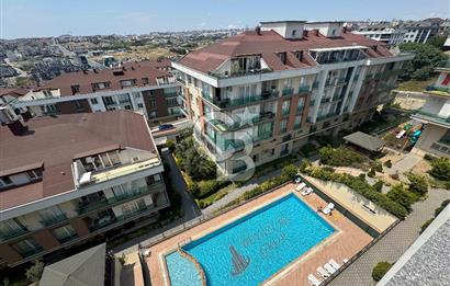 BEYLİKDÜZÜ ŞEHRİ BEYAZ 2 SİTESİNDE 4+1 KİRALIK SIFIR DAİRE