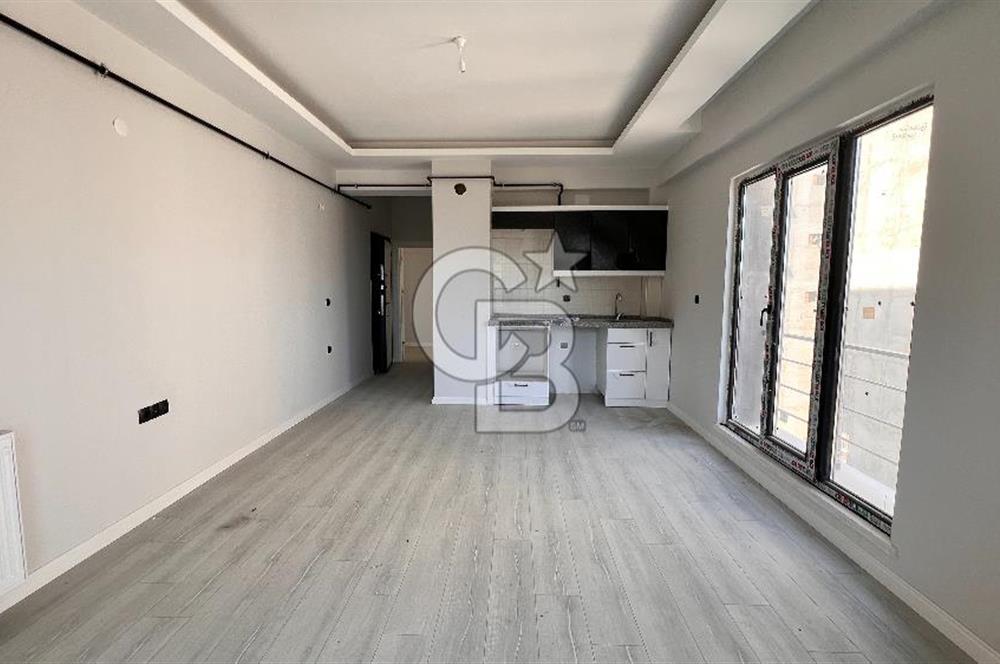 Körfez'de Tramwaya Yakın Satılık Daire