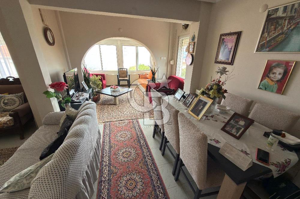 Yeni Foça Donatkent'te Kapanmaz Deniz Manzaralı Müstakil Yazlık