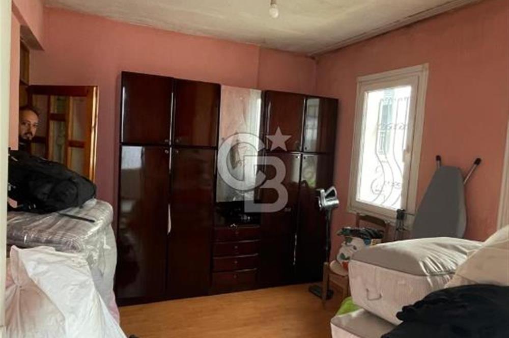 Karakayalar Mevkiin'de Köşe Parsel Bağımsız Girişli Fırsat Villa