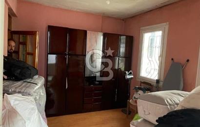 Karakayalar Mevkiin'de Köşe Parsel Bağımsız Girişli Fırsat Villa