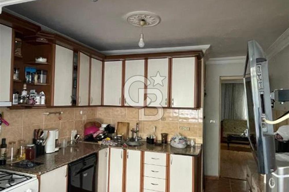 Karakayalar Mevkiin'de Köşe Parsel Bağımsız Girişli Fırsat Villa