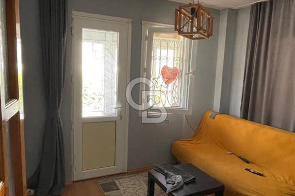 Karakayalar Mevkiin'de Köşe Parsel Bağımsız Girişli Fırsat Villa