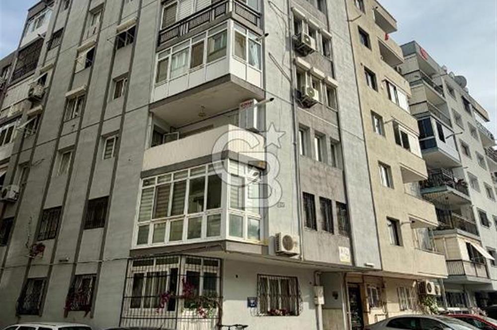KARŞIYAKA SAHİLE YÜRÜME MESAFESİNDE DOĞALGAZLI 3+1 SATILIK DAİRE