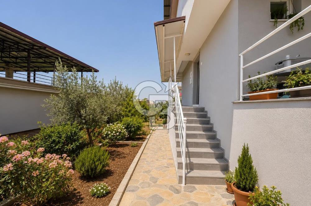 Güzelbahçe Çamlı Dadaşkent sitesinde Fırsat Villa