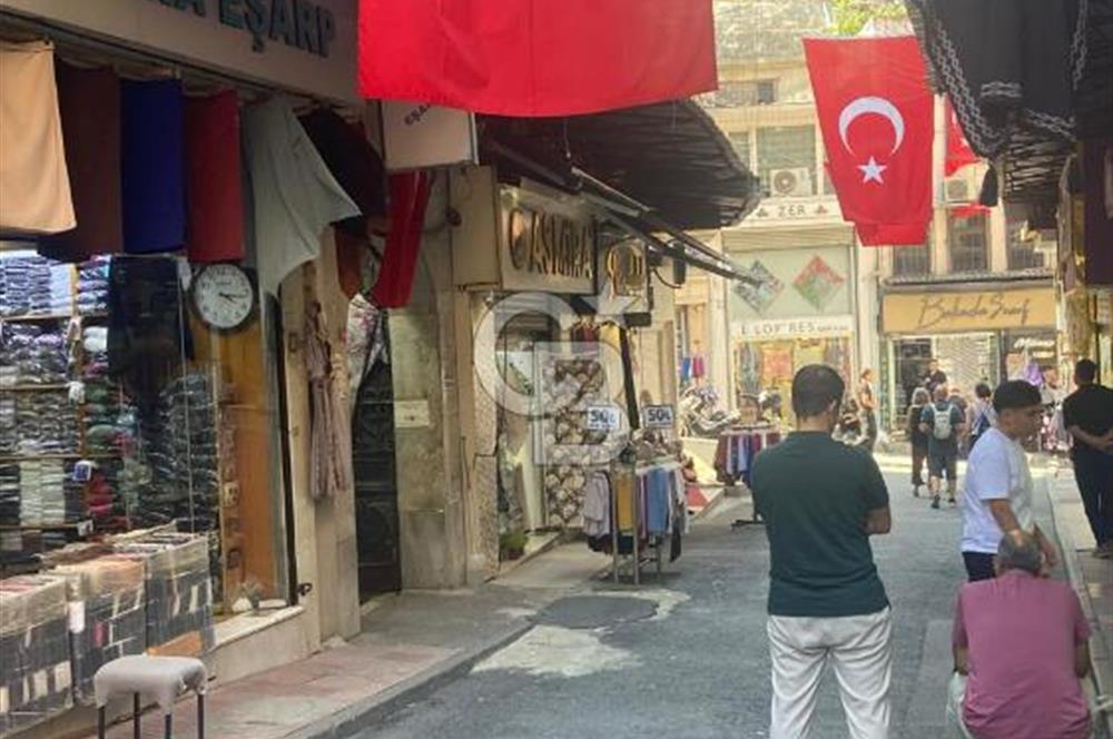 Fatih Dayahatun'da, Kapalıçarşı Dibinde Satılık Dükkan