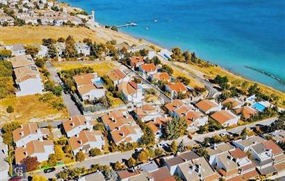 SİLİVRİ SELİMPAŞADA MÜSTAKİL SİTE İÇİNDE SATILIK VILLA