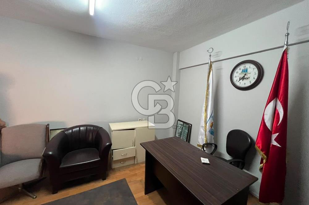 KONAK KEMERALTI'NDA 1+0 KİRALIK 30m2 EŞYALI OFİS