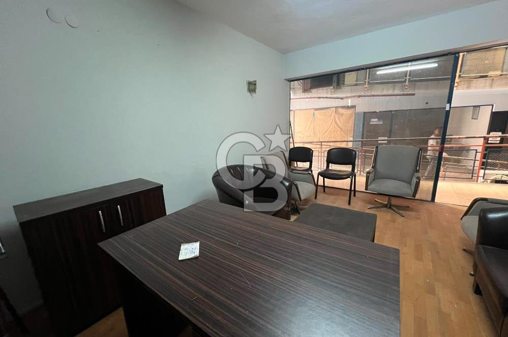 KONAK KEMERALTI'NDA 1+0 KİRALIK 30m2 EŞYALI OFİS