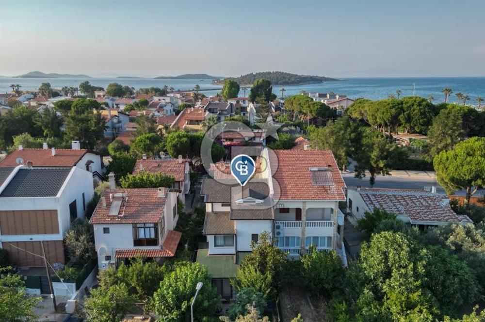 Urla Atatürk Mah.Denize 150 m Satılık Villa