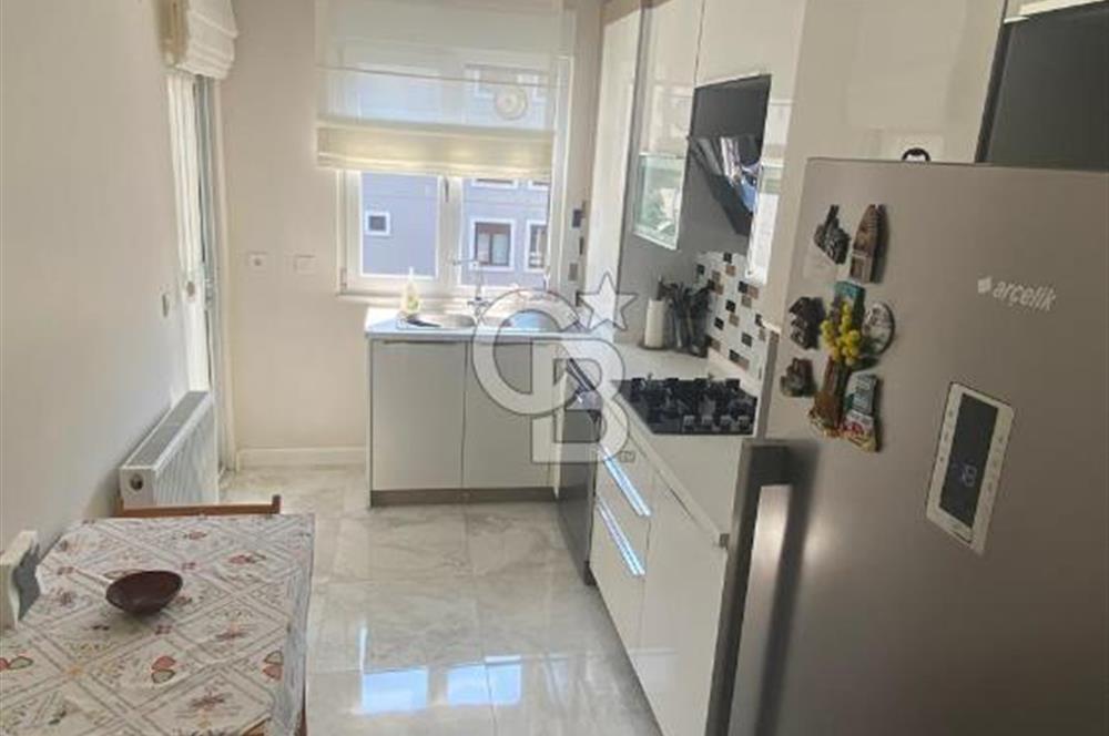 Kadıköy Evlendirme Sarayı Yanı Genç Binada 3+1 Satılık Diare