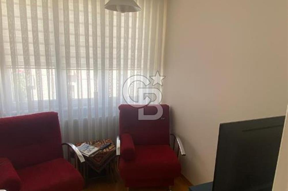 Kadıköy Evlendirme Sarayı Yanı Genç Binada 3+1 Satılık Diare