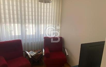 Kadıköy Evlendirme Sarayı Yanı Genç Binada 3+1 Satılık Diare