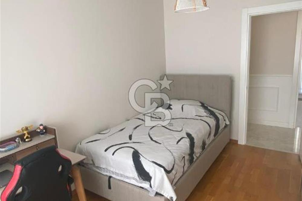Kadıköy Evlendirme Sarayı Yanı Genç Binada 3+1 Satılık Diare