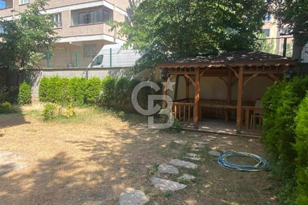 Kadıköy Evlendirme Sarayı Yanı Genç Binada 3+1 Satılık Diare