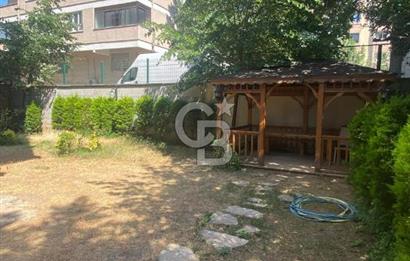 Kadıköy Evlendirme Sarayı Yanı Genç Binada 3+1 Satılık Diare
