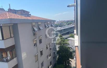 Kadıköy Evlendirme Sarayı Yanı Genç Binada 3+1 Satılık Diare