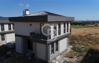 SATILIK KAVAKLI'DA 8+1 TRİPLEKS MÜSTAKİL VİLLALAR
