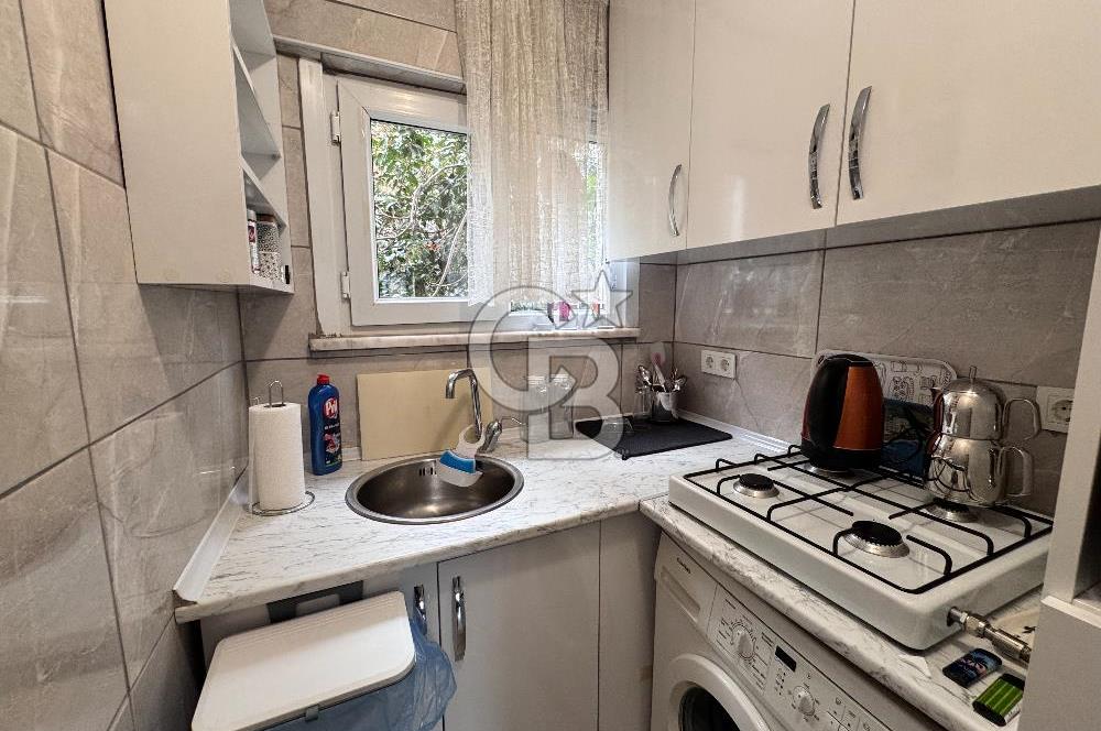 KADIKÖY CAFERAĞA'DA BALKONLU 2+1 KİRALIK DAİRE