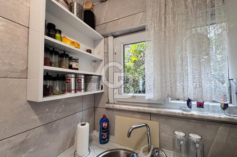 KADIKÖY CAFERAĞA'DA BALKONLU 2+1 KİRALIK DAİRE