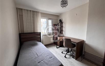 KADIKÖY CAFERAĞA'DA BALKONLU 2+1 KİRALIK DAİRE